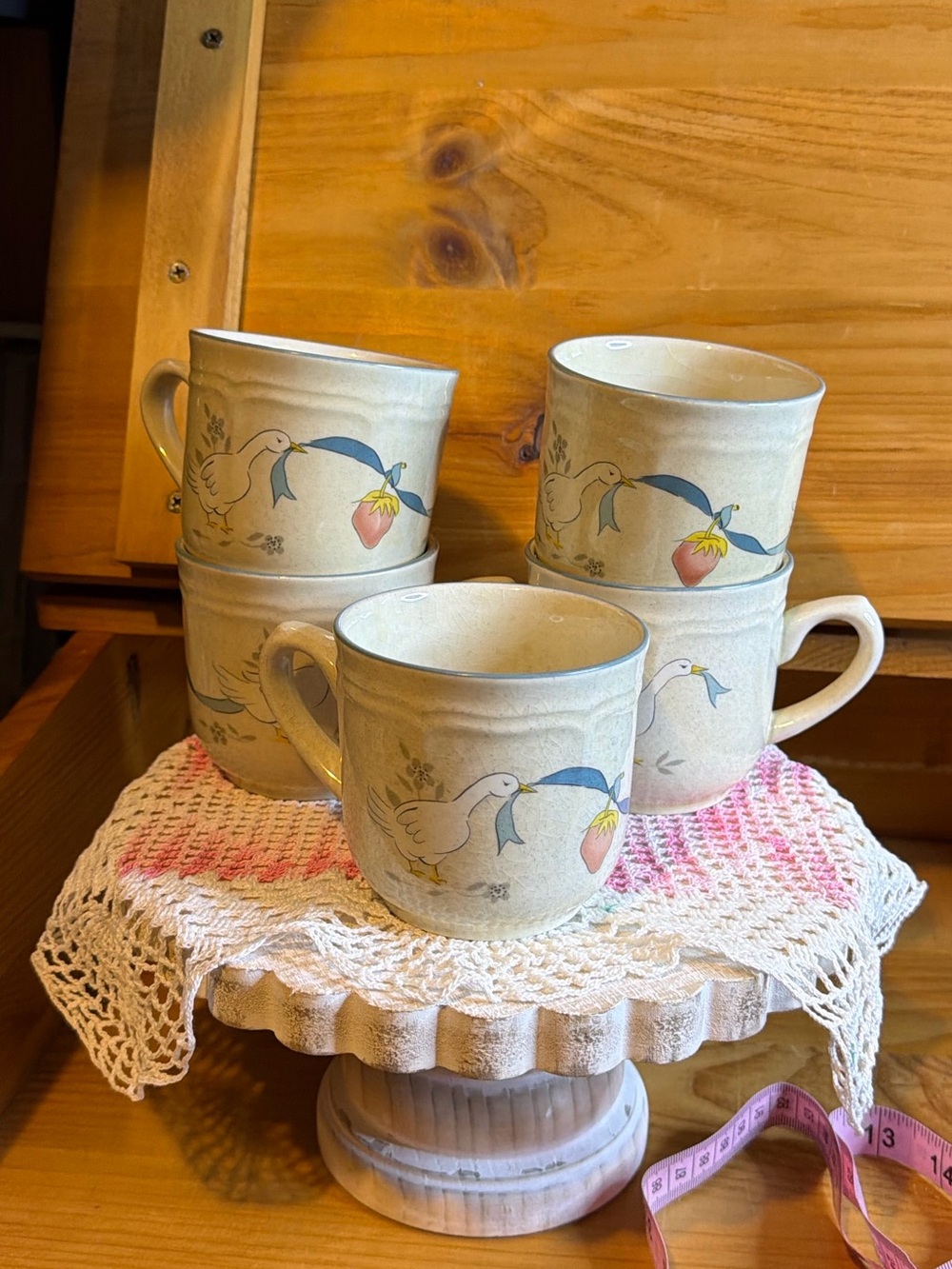 Cream Ceramic Mug Set with Dove and Floral Accent - 5 pieces
